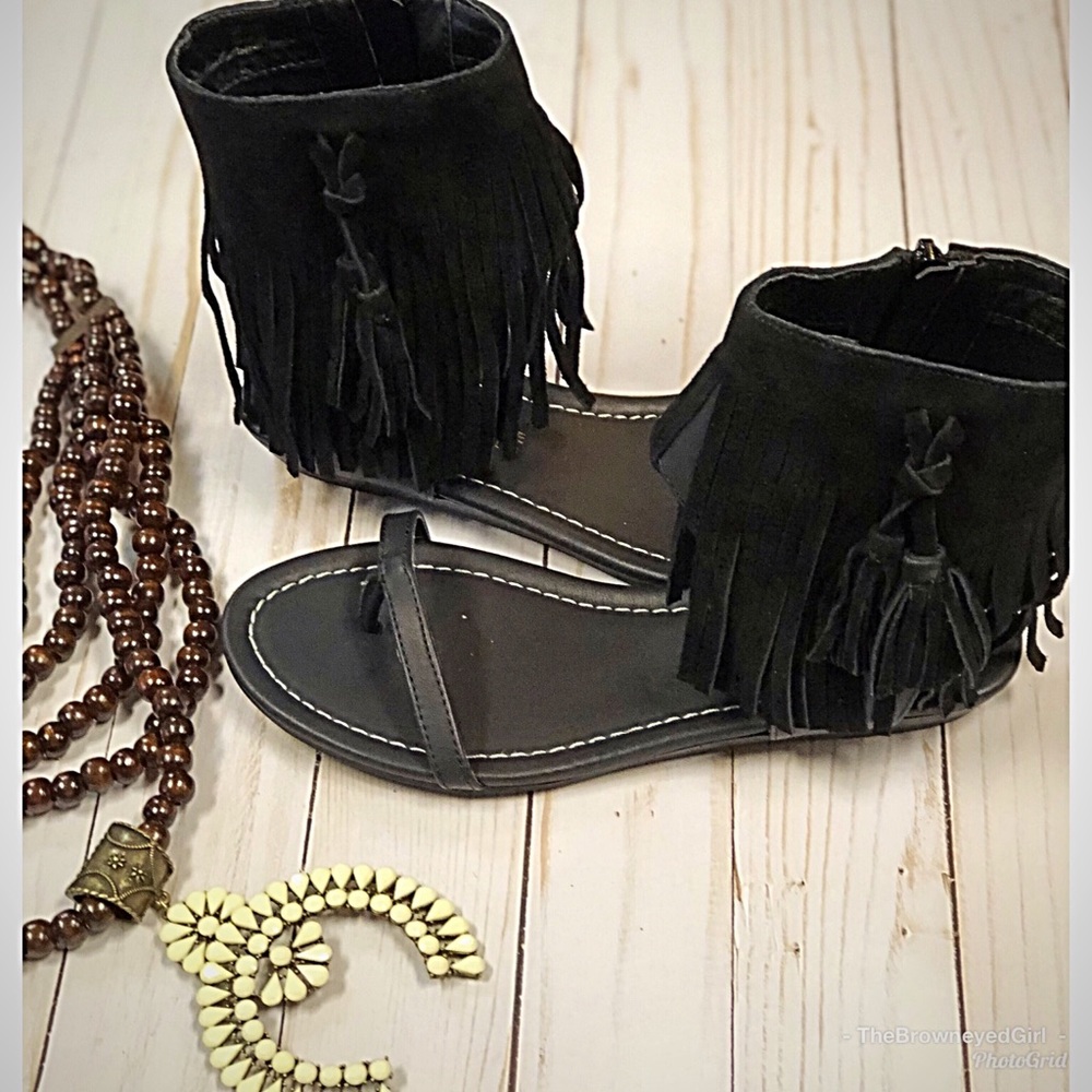 NEW Black Very Volatile BOHO Flat Fringe Sandals